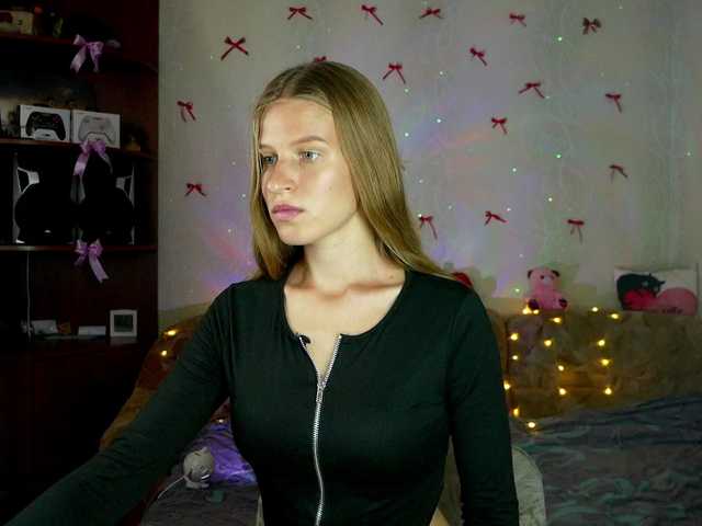 Lunariaaa live cam preview