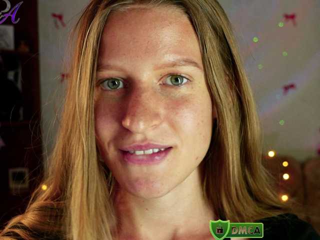 LunaEvan live cam on BongaCams
