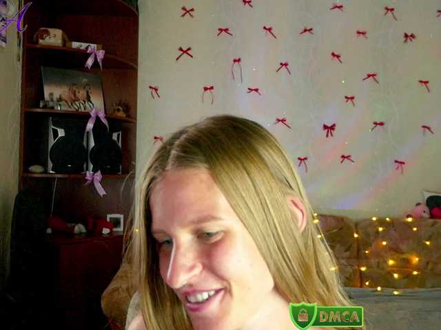 LunaEvan live cam on BongaCams