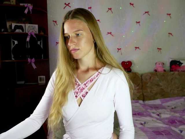 LunaEvan live cam on BongaCams