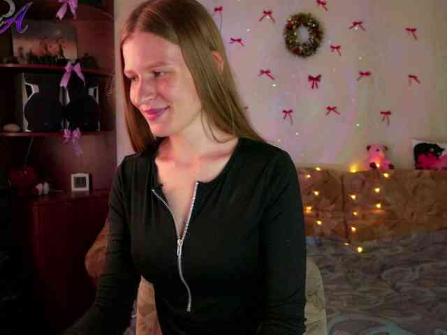 Lunariaaa webcam