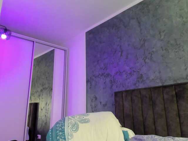 JasmineDreams live cam on BongaCams