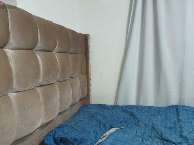 Zafiro77 live cam on BongaCams