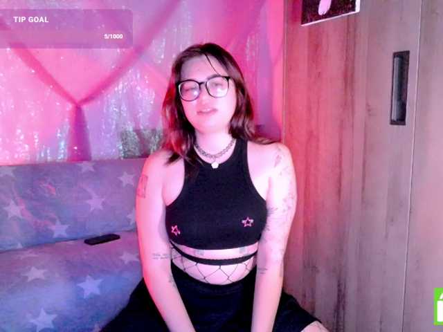mymoonstar live cam on BongaCams