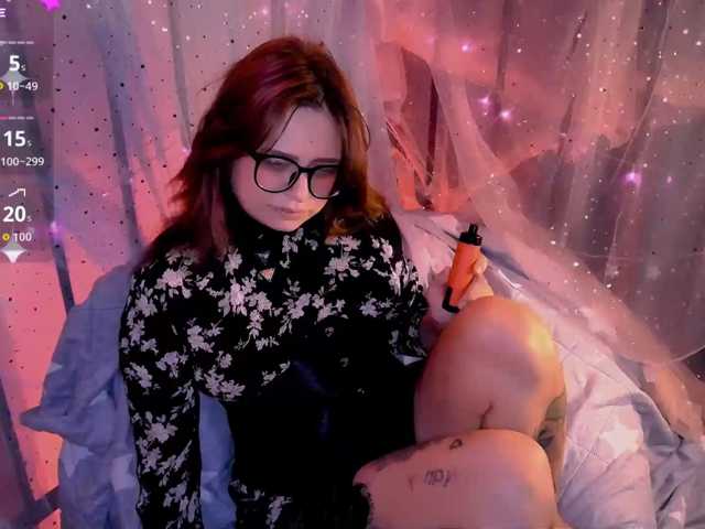 mymoonstar live cam on BongaCams
