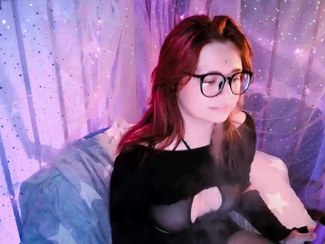 mymoonstar live cam on BongaCams