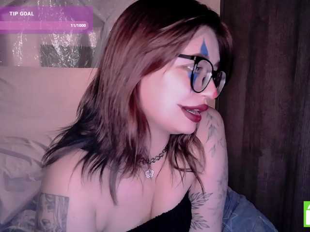 mymoonstar live cam on BongaCams