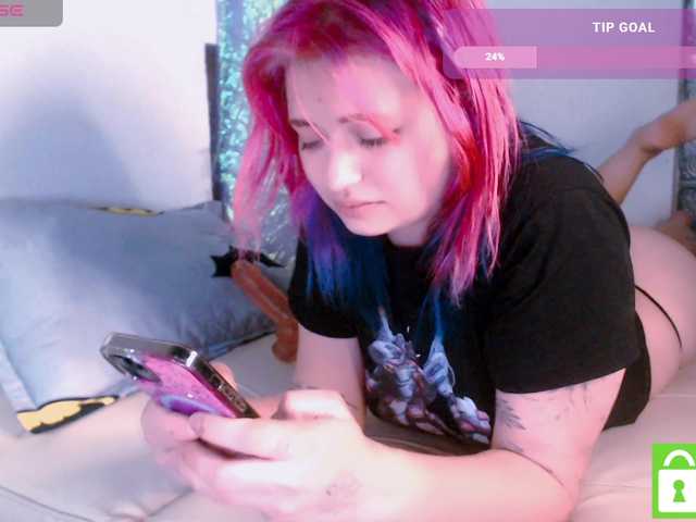 mymoonstar live cam on BongaCams