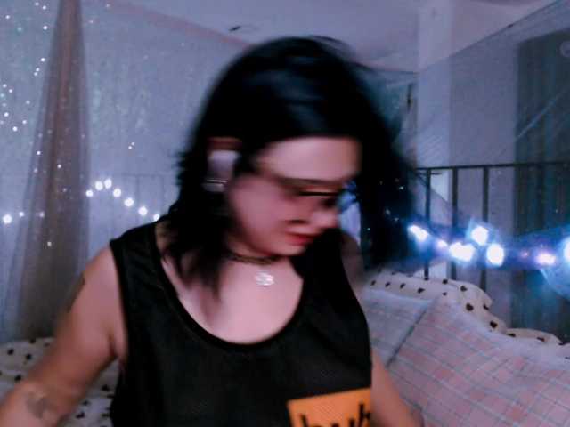 mymoonstar live cam on BongaCams