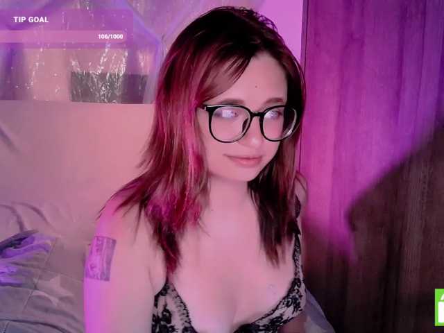 mymoonstar live cam on BongaCams