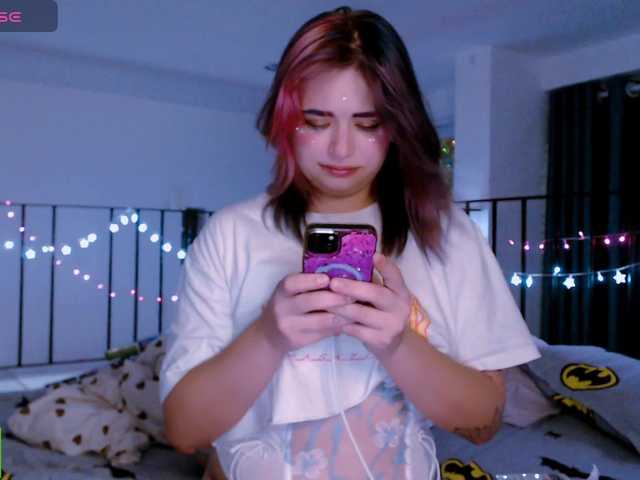 mymoonstar live cam on BongaCams