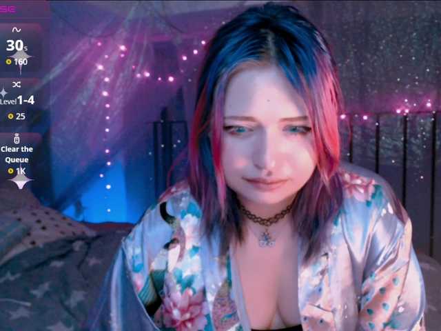 mymoonstar live cam on BongaCams