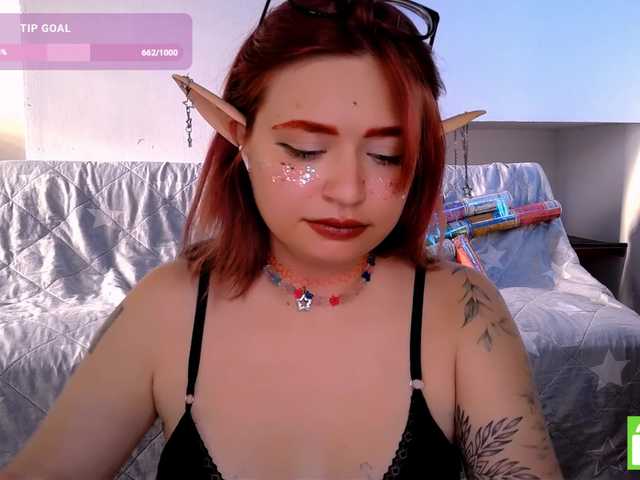 mymoonstar live cam on BongaCams