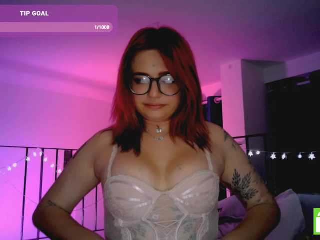 mymoonstar live cam on BongaCams