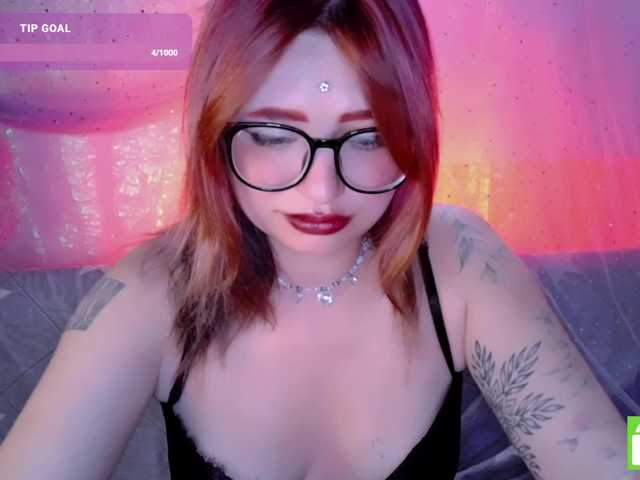 mymoonstar live cam on BongaCams