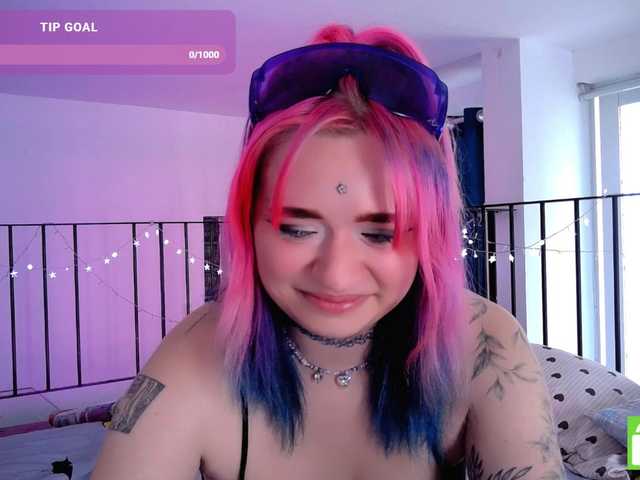 mymoonstar live cam on BongaCams