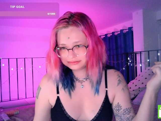 mymoonstar live cam on BongaCams