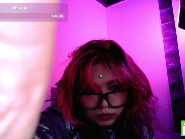 mymoonstar live cam on BongaCams