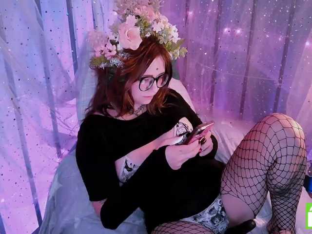 mymoonstar live cam on BongaCams