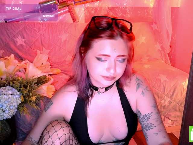 mymoonstar live cam on BongaCams