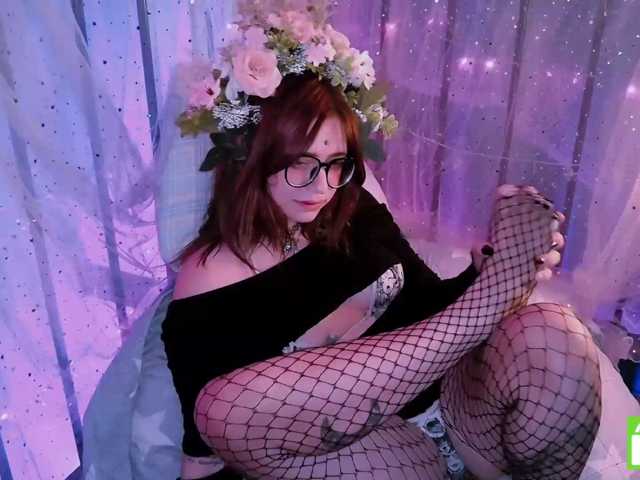 mymoonstar live cam on BongaCams