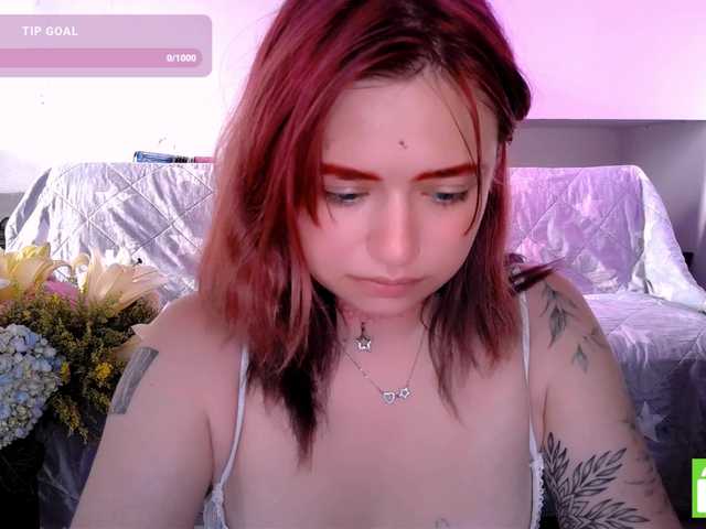mymoonstar live cam on BongaCams
