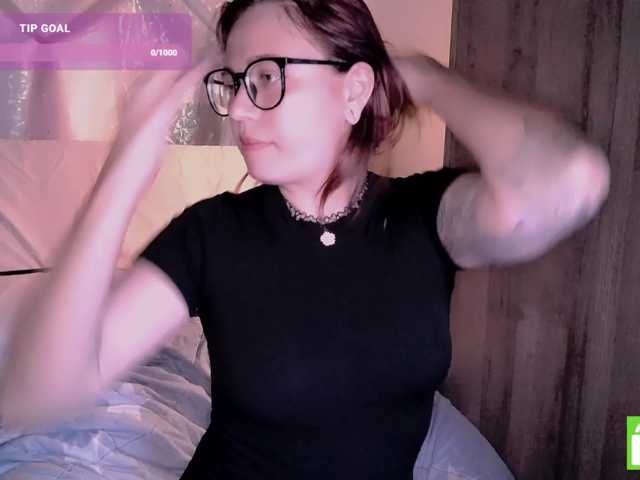 mymoonstar live cam on BongaCams