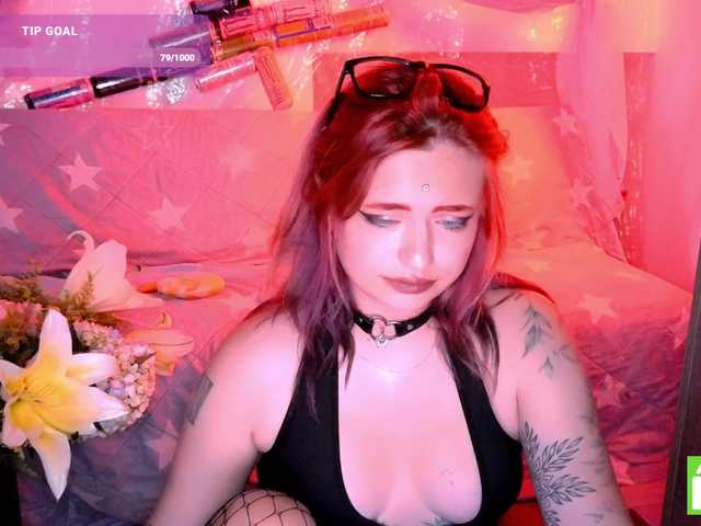 mymoonstar live cam on BongaCams