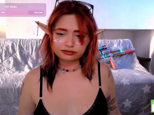 mymoonstar live cam on BongaCams