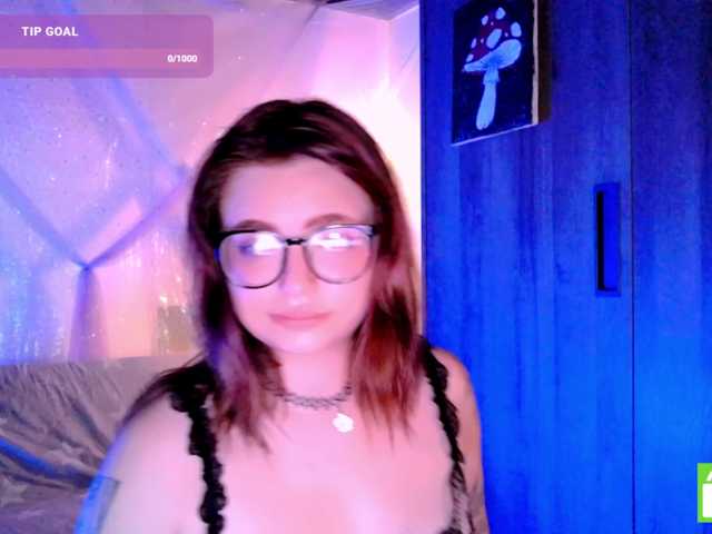 mymoonstar live cam on BongaCams