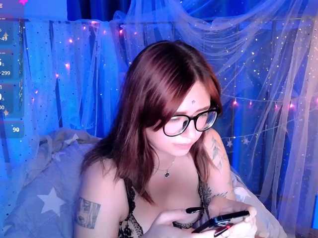 mymoonstar live cam on BongaCams