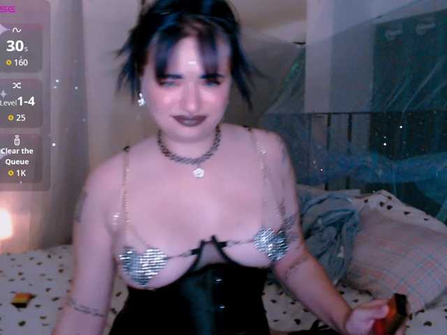 mymoonstar live cam on BongaCams