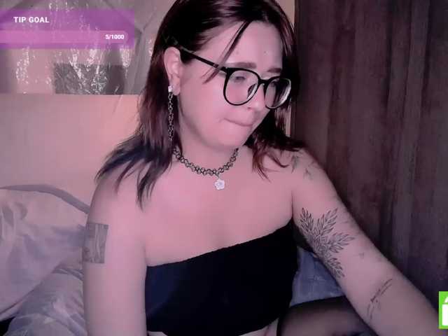 mymoonstar live cam on BongaCams