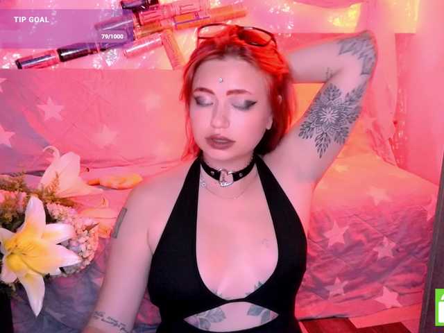mymoonstar live cam on BongaCams