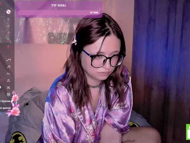 mymoonstar live cam on BongaCams
