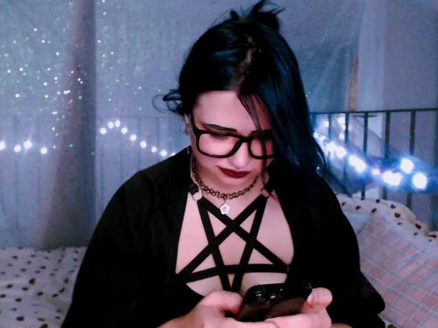 mymoonstar live cam on BongaCams