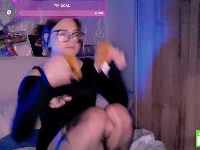 mymoonstar live cam on BongaCams