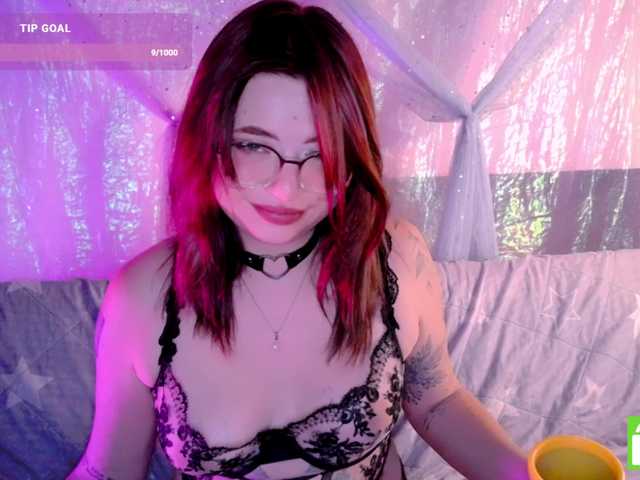 mymoonstar live cam on BongaCams