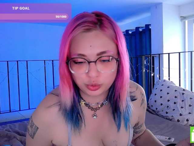 mymoonstar live cam on BongaCams