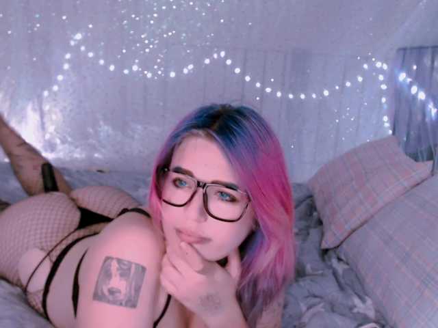 mymoonstar live cam on BongaCams