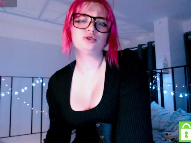 mymoonstar live cam on BongaCams