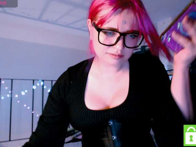 mymoonstar live cam on BongaCams