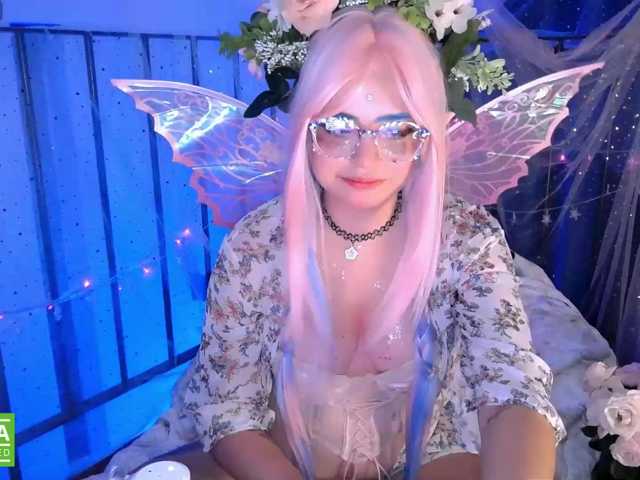 mymoonstar live cam on BongaCams