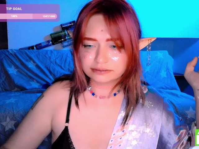 mymoonstar live cam on BongaCams