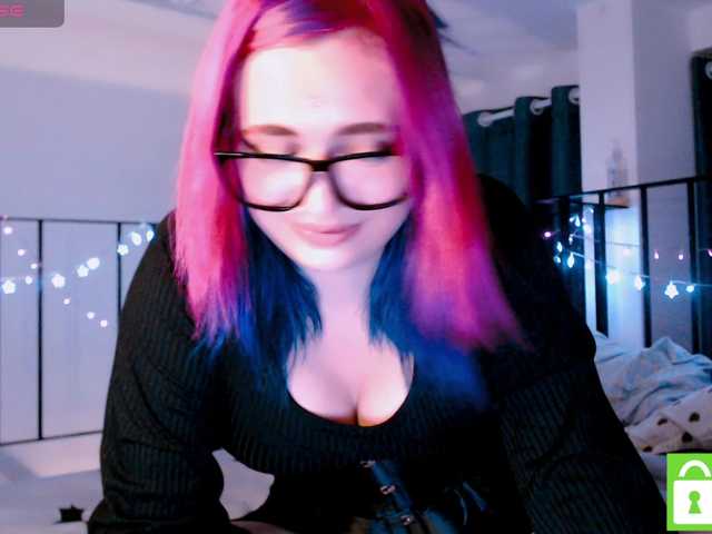 mymoonstar live cam on BongaCams