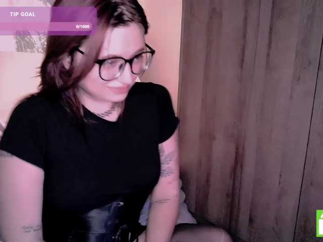 mymoonstar live cam on BongaCams