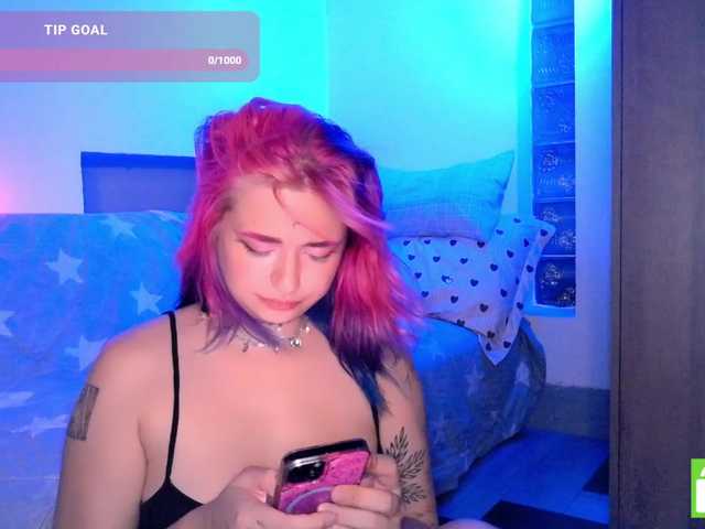 mymoonstar live cam on BongaCams