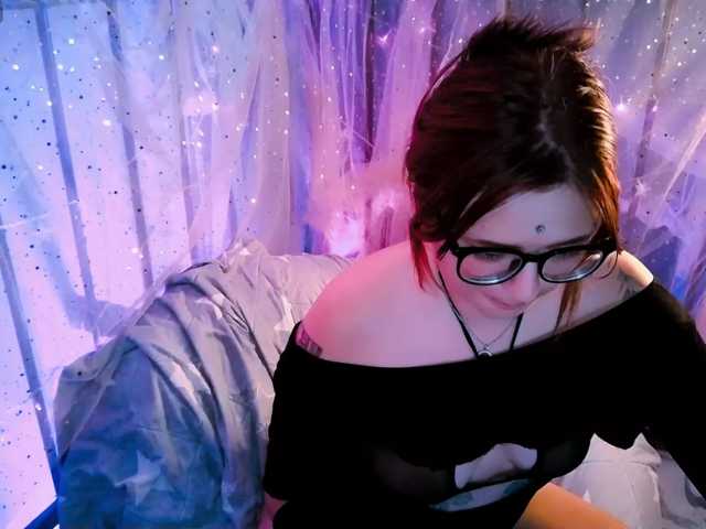 mymoonstar live cam on BongaCams