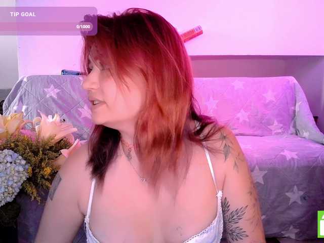 mymoonstar live cam on BongaCams