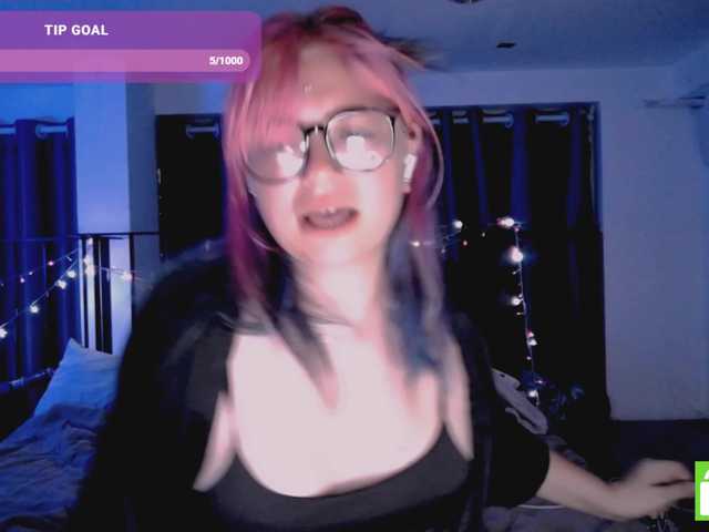 mymoonstar live cam on BongaCams